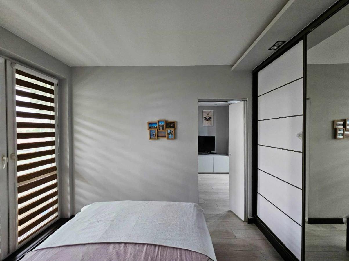 Apartament W Centrum Miasta Z Balkonem Jastrzębie Zdrój Exterior foto